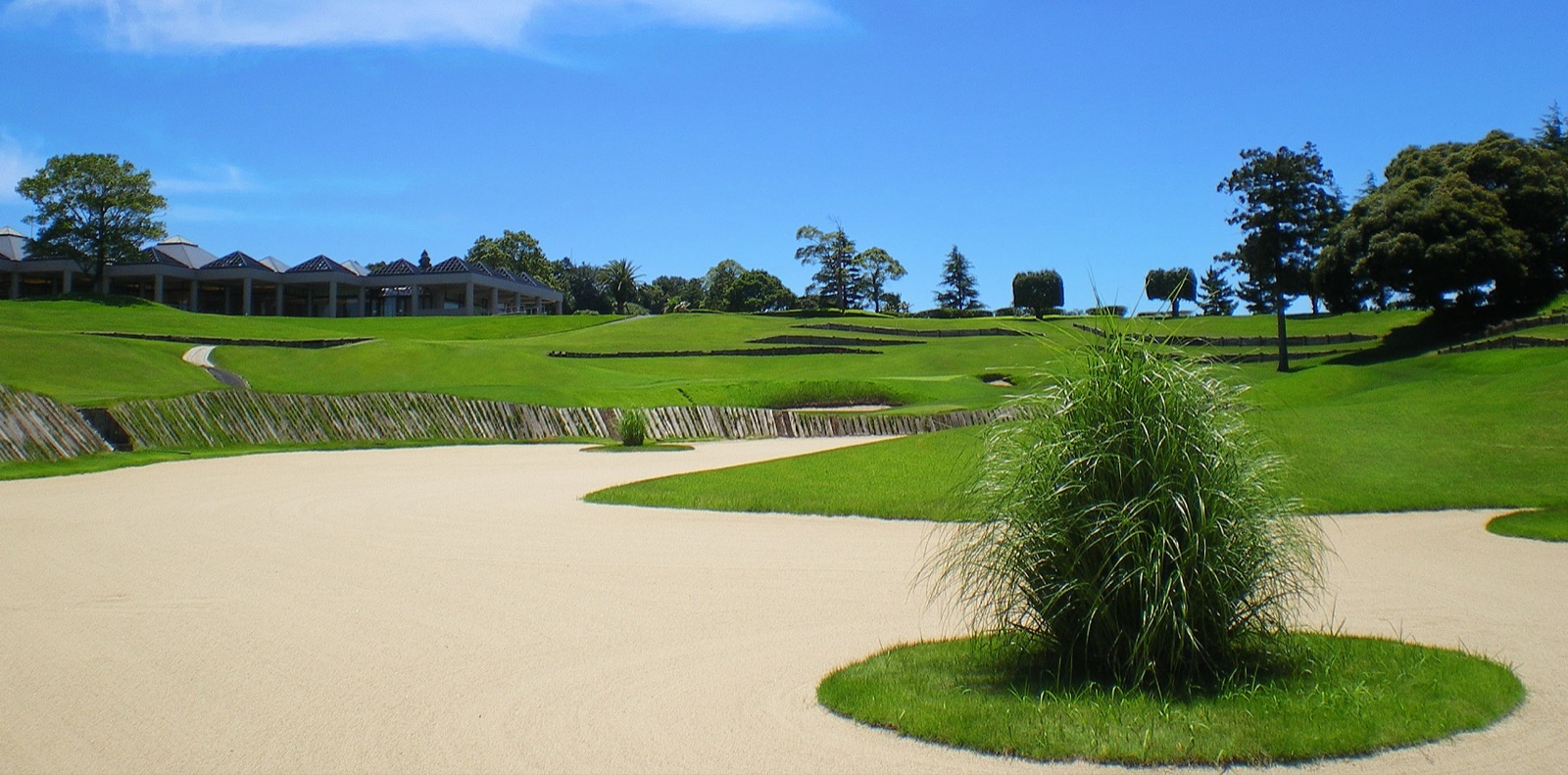 Links-style hole at PGM Maria Golf Links